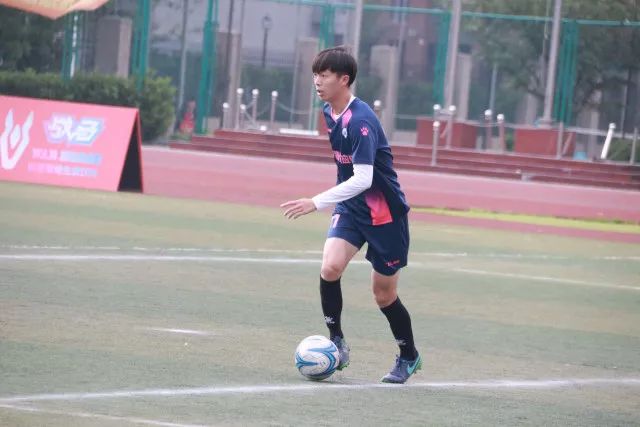 恩比德11分76人负热火 拉文末节6三分公牛取胜